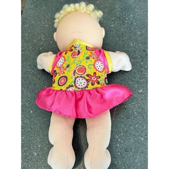 Cabbage Patch Kid Dolls - Picture 4 of 9